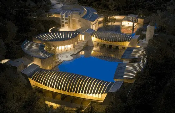 Crystal Bridges Museum of American Art in Bentonville Arkansas
