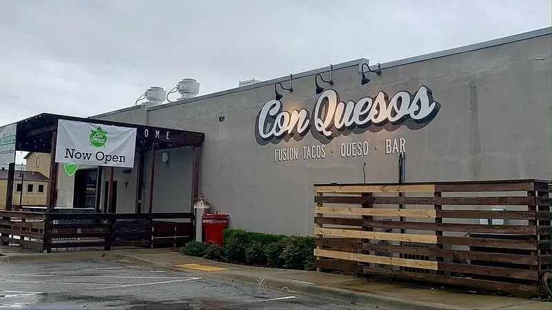 Con Quesos chips and queso in Springdale Arkansas