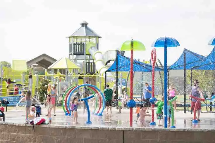 Splash pad and social gathering spot in Northwest Arkansas