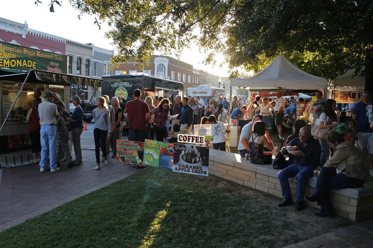 Growing businesses and storefronts in Northwest Arkansas