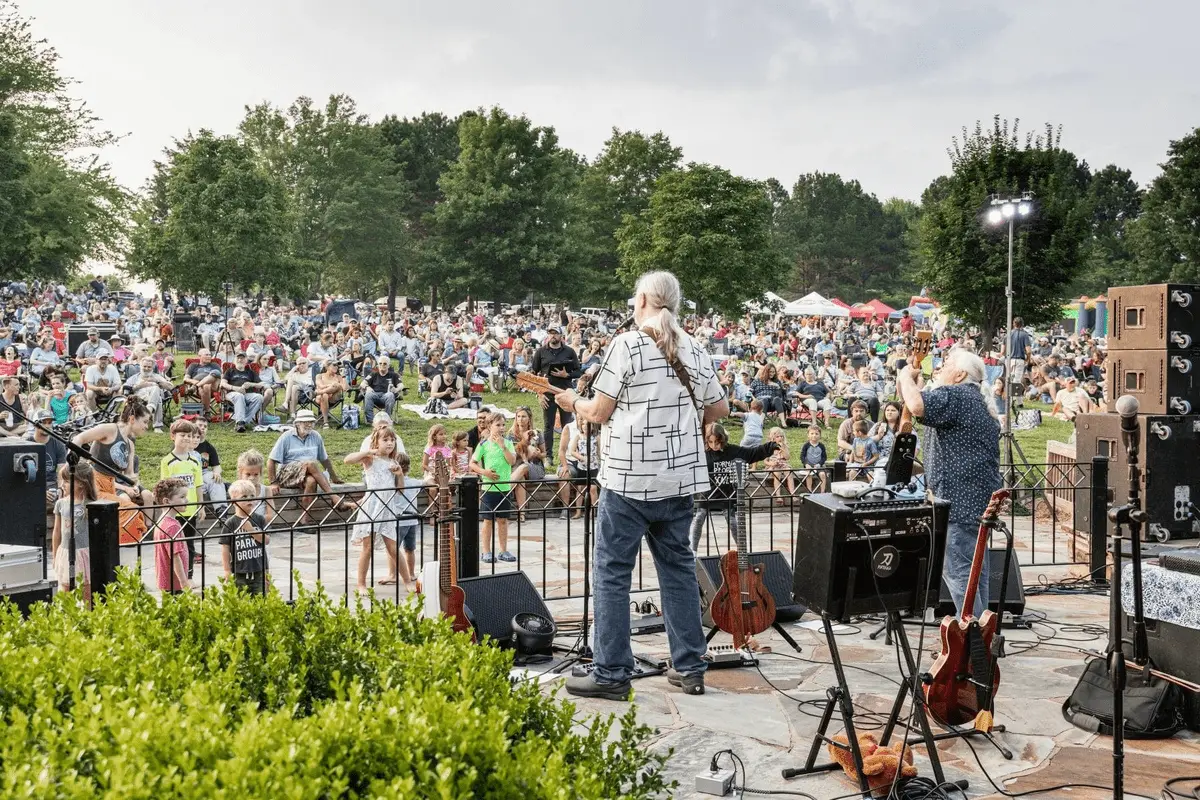 Spring outdoor activities in Bentonville Arkansas parks