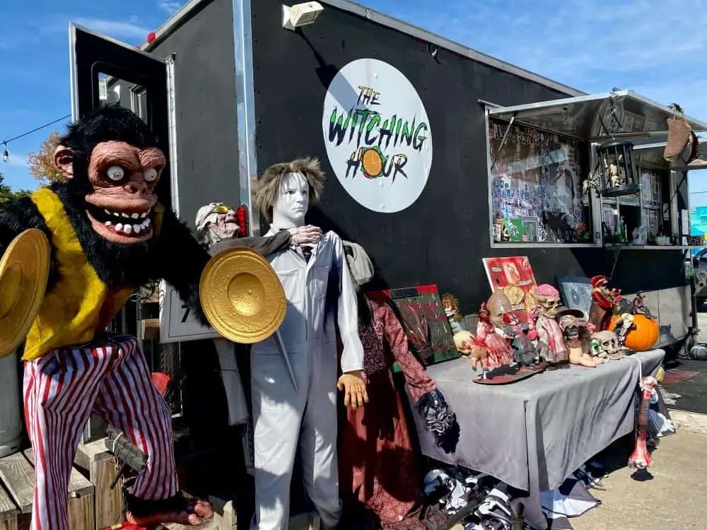 Witching Hour food truck at night in Bentonville Arkansas