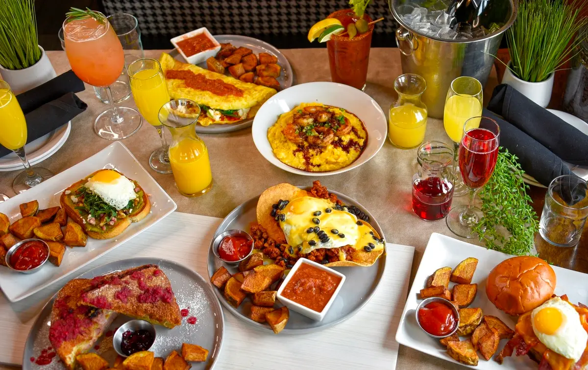 Levis Gastrolounge upscale dining in Rogers Arkansas