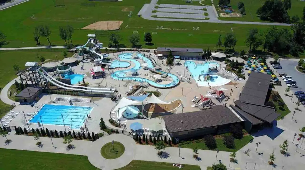 Rogers Arkansas splash pad and community park area